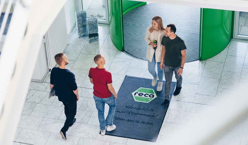 Mitarbeiter Eingangsbereich