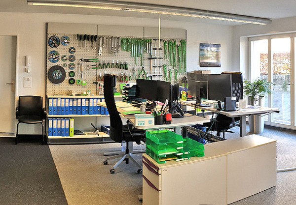 Arbeitsplatz RECA AG